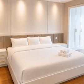Spacious Modern 2BR at The Reiz Suites City Center，位于棉兰的酒店