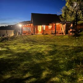 Log cabin