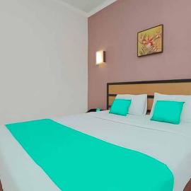 Hotel Lestari Near Lippo Plaza Mall Jember，位于任抹的酒店