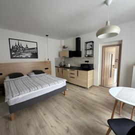 Comfortable apartments under the St. Barbara´s Cathedral，位于库特纳霍拉的酒店