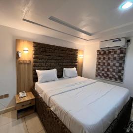 Kelvin Cameo Resort Hotel,位于Madala的酒店