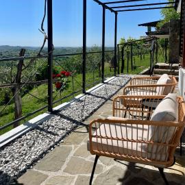 DORE- boutique house with view，位于斯马尔诺的酒店