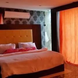 Paris Suites，位于Festac Town的酒店