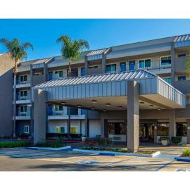 Motel 6-Anaheim, CA - Maingate，位于安纳海姆的酒店