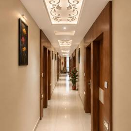 Hotel Royal Blue，位于Modāsa的酒店