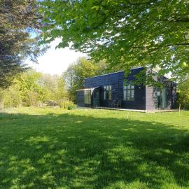 Agerdal - dejligt hus midt i mark og have，位于尼克宾摩斯的酒店