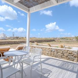 Jo&Co Mykonos Nature Suites N8，位于Plintri的酒店