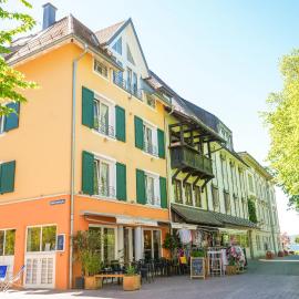 SEEMOMENTE Überlingen Promenade，位于于伯林根的酒店