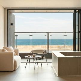Plott The One Sokcho Xiella The Beach，位于束草市的酒店