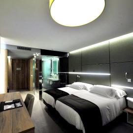 Hotel & Spa Ciudad de Binéfar，位于比内法尔的酒店