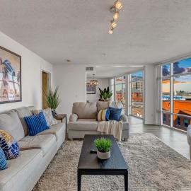 Lakeview Condo Flats Parking Gym，位于克利夫兰的酒店