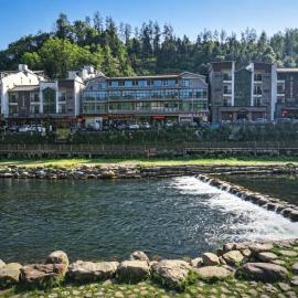 Zhangjiajie Boman Smart Hotel -10min to Forest Park East Gate & English Butler & Tour Tickets，位于张家界的酒店