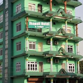 Jhapali Hotel and lodge，位于西玛拉的酒店