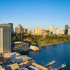 Doubletree By Hilton Perth Waterfront，位于珀斯的酒店