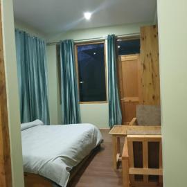 Jispa Peak Guest House and Restaurant，位于Jispa的酒店