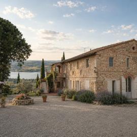Terracqua Retreat I Essence of Tuscany，位于丘西的酒店