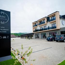 Leo Resort and Spa，位于Petrova的酒店