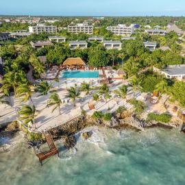 Kwanza Resort By SUNRISE，位于基济姆卡济的酒店