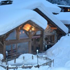Hôtel et Chalet Au Coin Du Feu Chilly Powder，位于莫尔济讷的酒店