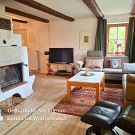 Fachwerk-Villa für 10 mit Pool, Sauna, Flügel, Kamin，位于Friedland的酒店
