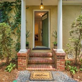 The Cottage at Knollwood Manor，位于南派恩斯的酒店