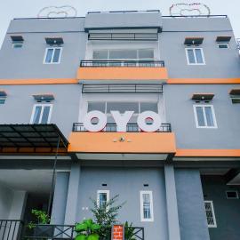 OYO 437 Hnr Homestay Syariah，位于Bareng的酒店