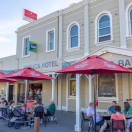 Echuca Hotel，位于伊丘卡的酒店