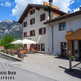 Hotel Reich，位于Cazis的酒店