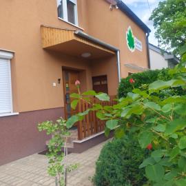 Juhar Kiskunhalas，位于基什孔豪洛什的酒店