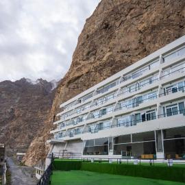 Pearl Continental Attabad Lake, Hunza，位于罕萨的酒店