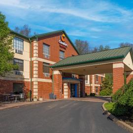 Comfort Suites Pittsburgh Airport，位于科里奥波利斯的酒店