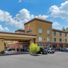Comfort Suites Biloxi/Ocean Springs，位于比洛克西的酒店