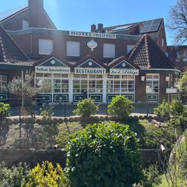 Hotel Friesenhof,位于Westoverledingen的酒店