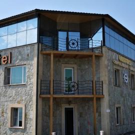 Kambuz Hotel Sevan，位于塞凡的酒店
