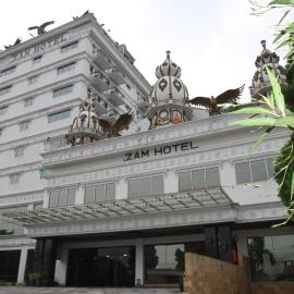 Zam Hotel By Pavotel，位于Kedungbadak的酒店