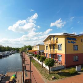 Hotel am Hafen Havelberg，位于哈弗尔贝格的酒店