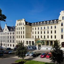 Clarion Grandhotel Zlaty Lev，位于利贝雷茨的酒店