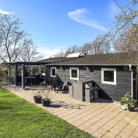 6 person holiday home in Løgstør，位于Løgstør的酒店