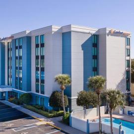 Comfort Suites Baymeadows Near Butler Blvd，位于Sunbeam的酒店