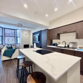 Wonderful Luxury Two Bedroom Duplex Apartment，位于锡福斯的酒店