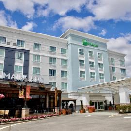 Holiday Inn Manahawkin/Long Beach Island by IHG，位于马纳霍金的酒店