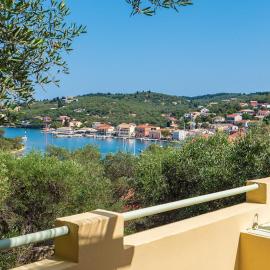 Bay View Hotel，位于(( Klonátika ))的酒店