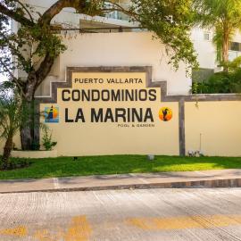 La Marina Condominios by Monyxbnb，位于巴亚尔塔港的酒店