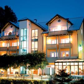 Newly renovated Boutique Hotel Giulia Slow Residence，位于沃尔特湖畔韦尔登的酒店