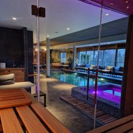 Hôtel Interlaken Lounge Bar & Spa，位于克松吕-隆日梅的酒店