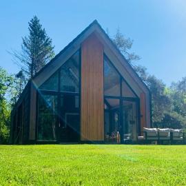 Villa met hottub in natuurgebied Dwingelderveld，位于Ansen的酒店
