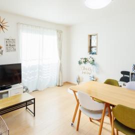 犬と泊まれる宿 Clear Up Guest House ペット可，位于高槻市的酒店
