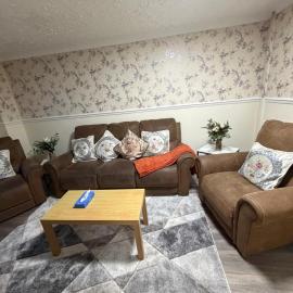 Cozy 3 bedroom house - Kidderminster，位于基德明斯特的酒店
