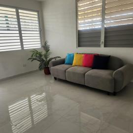 2BR Apartment, Blue Ocean Suites, Manati，位于马纳蒂的酒店