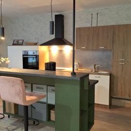 Ferienwohnung IM DORF，位于韦塞尔的酒店